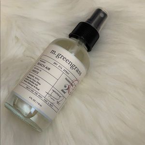 NEW- m. Greengrass dry oil spray